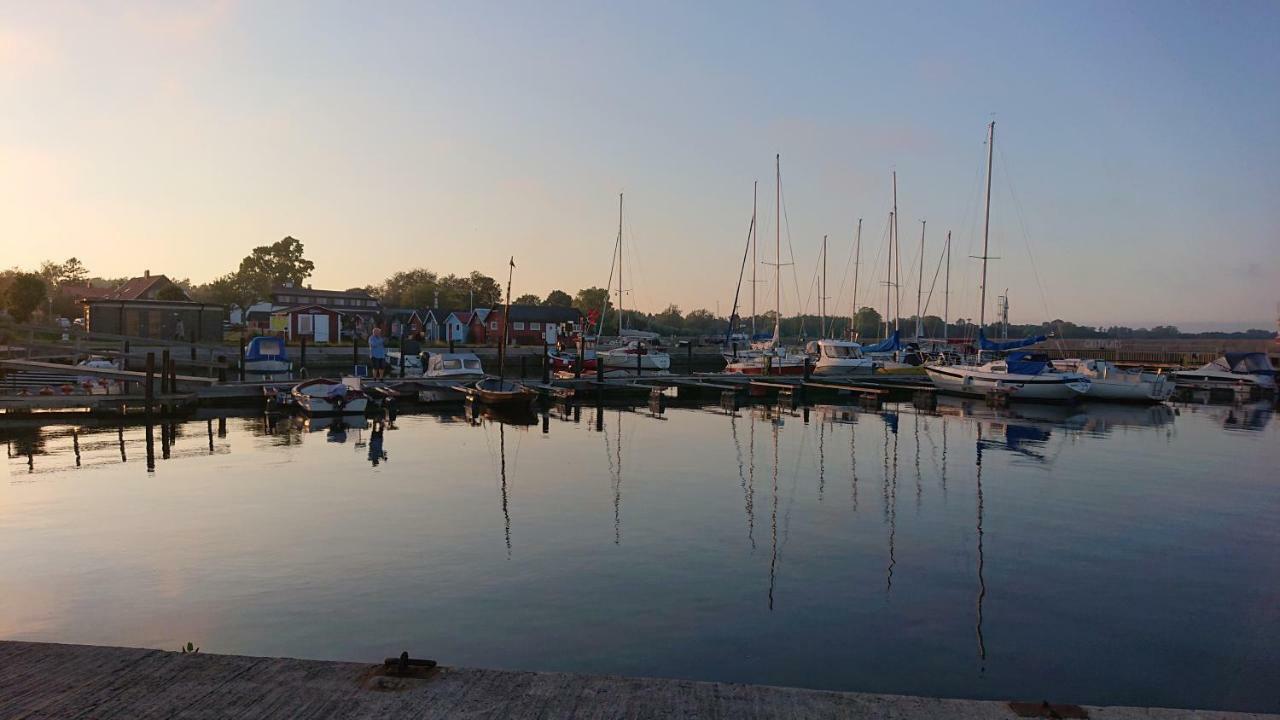 Glamping Och Gardslagenhet Mellan Himmel Och Hav Apartment Skivarp ภายนอก รูปภาพ