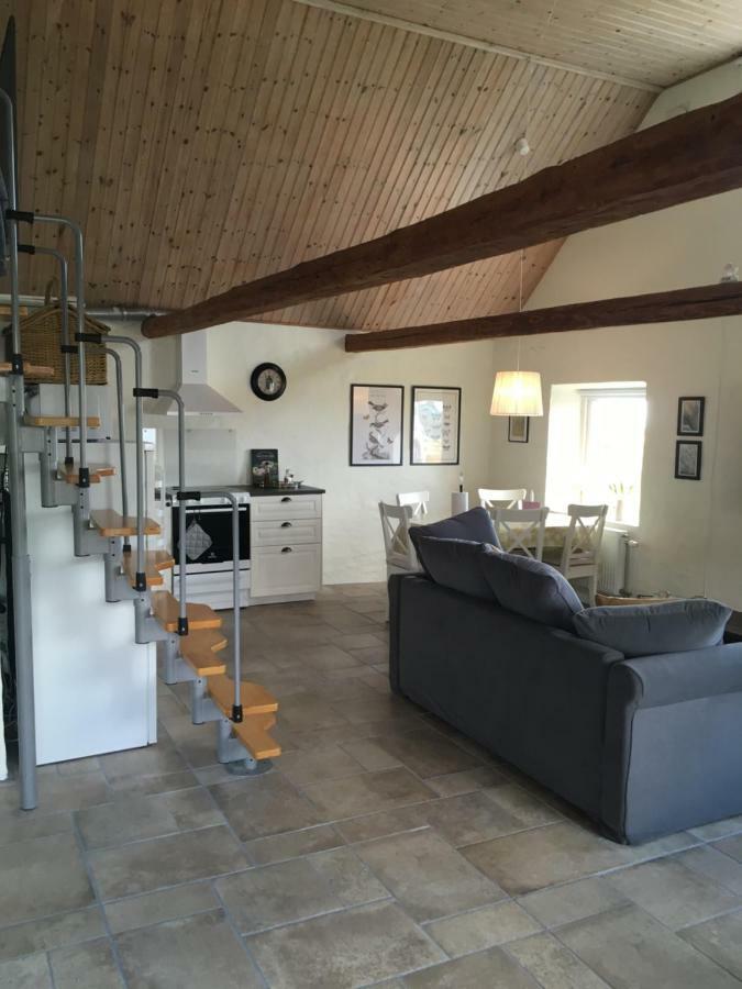 Glamping Och Gardslagenhet Mellan Himmel Och Hav Apartment Skivarp ภายนอก รูปภาพ